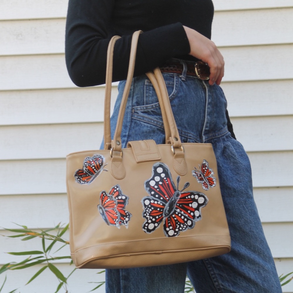 butterfly beige bag - Picture 1 of 5
